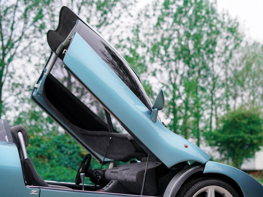 Детали экстерьера Zagato Raptor Concept 1996 года  (фото 22 из 24)